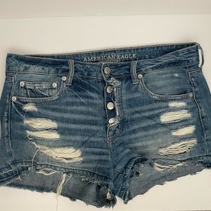 Size 6 American eagle tomgirl midi shorts